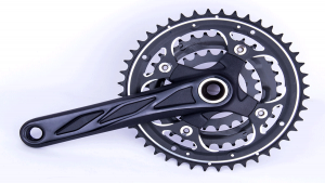 选择锻件加工的材料时应该注意哪些事项？